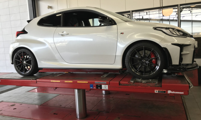 GRヤリス HKSさん車高調 ハイパーマックスS