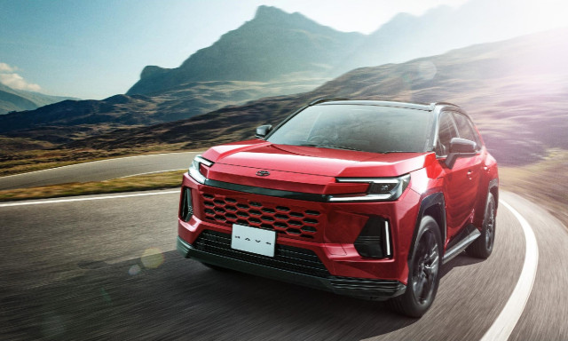 RAV4にプラグインハイブリッド車（PHEV）を追加設定