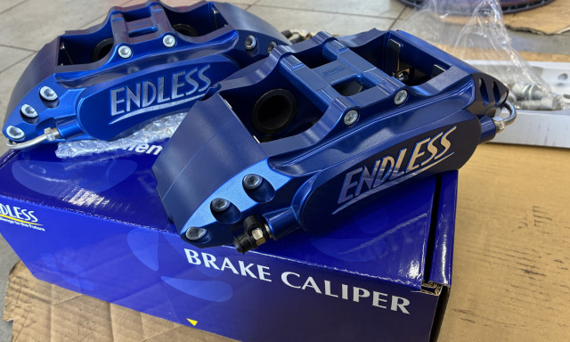 GR86 エンドレスさんブレーキキットM4S2取付け